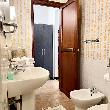 Livia Apartment Levanto